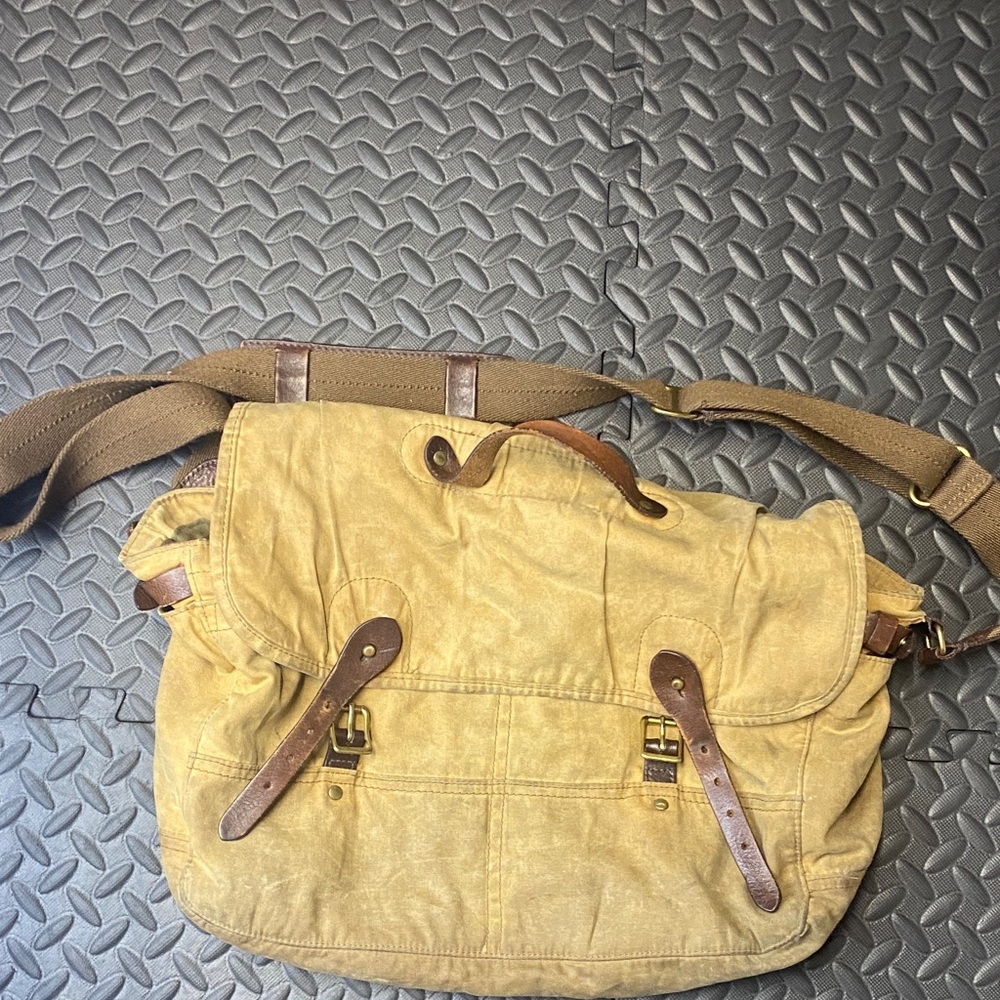 Men’s J.Crew Messenger Bag